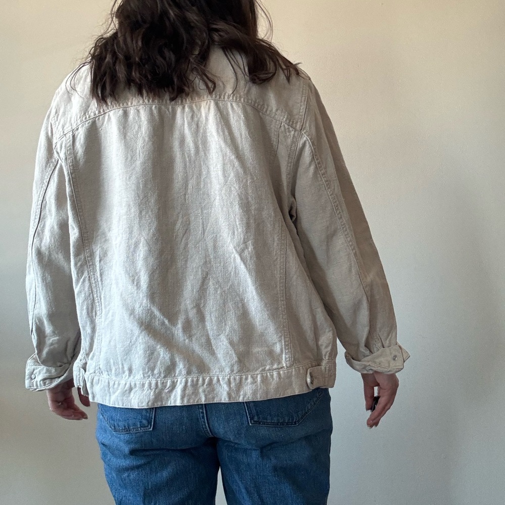 CONSIGNED—Vintage Eddie Bauer Beige Linen Jacket - Picture 4 of 8